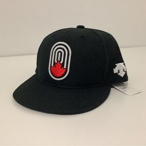 DESCENTE, CAP with Embroidered Logo Speed Skating, & Maple Leaf,..🍁 🇨🇦